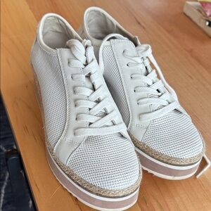 Dolce Vita Cream Textured Sneakers